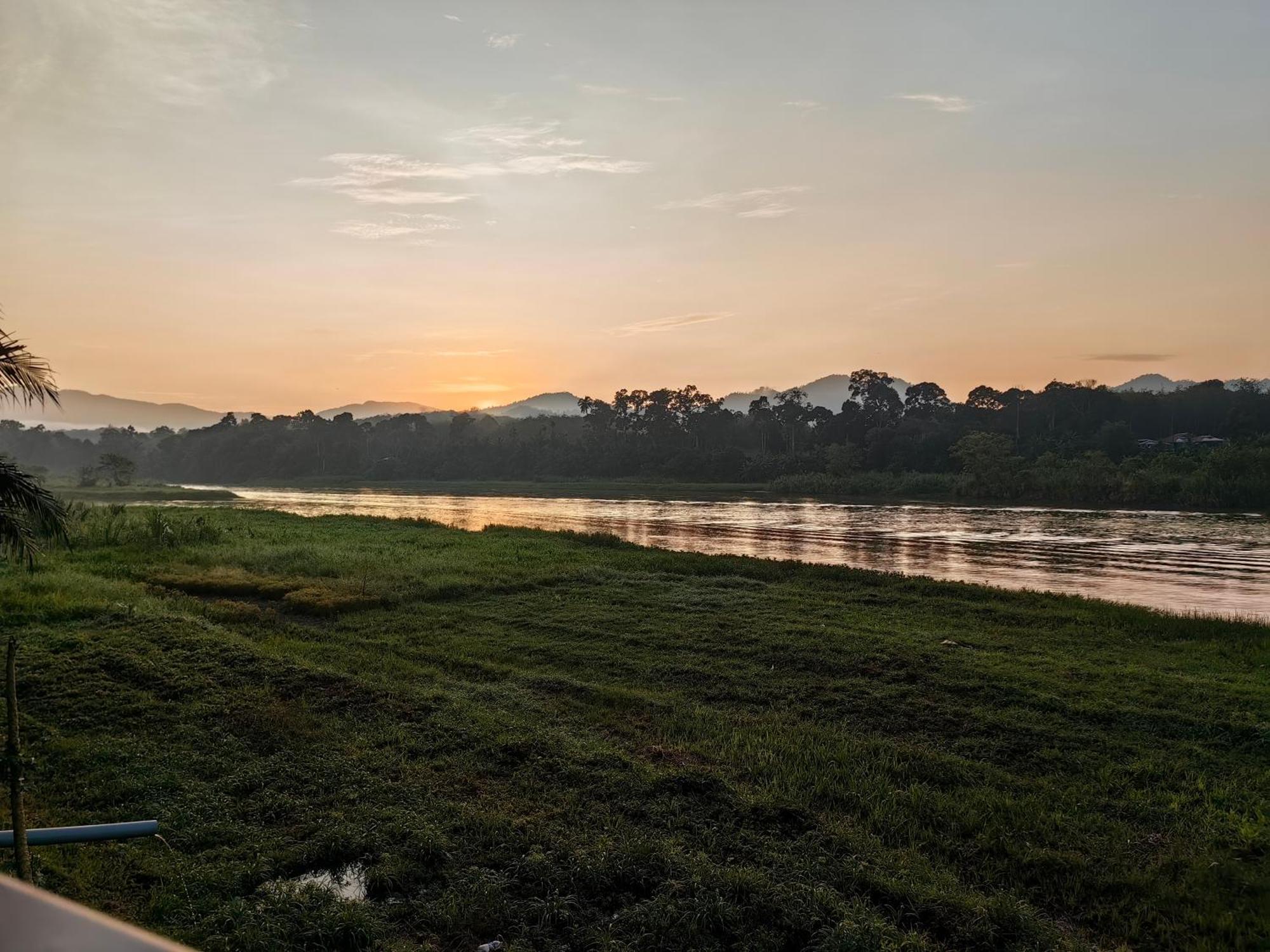 Resort D Rumah Bonda River View Куала-Кангсар Екстер'єр фото