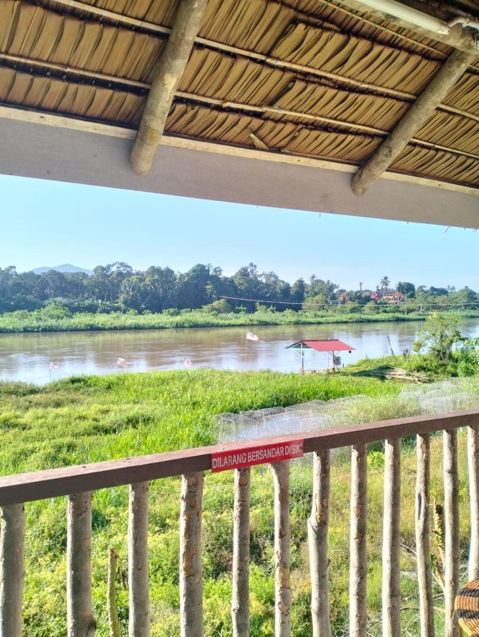 Resort D Rumah Bonda River View Куала-Кангсар Екстер'єр фото