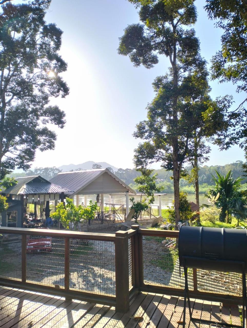 Resort D Rumah Bonda River View Куала-Кангсар Екстер'єр фото
