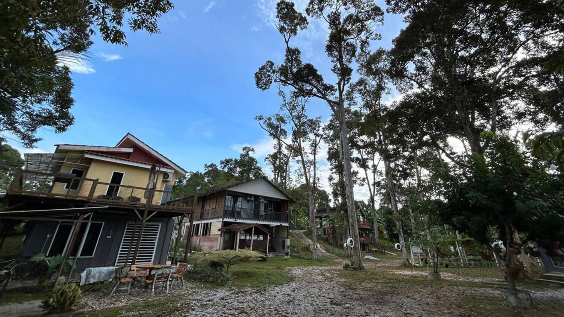 Resort D Rumah Bonda River View Куала-Кангсар Екстер'єр фото